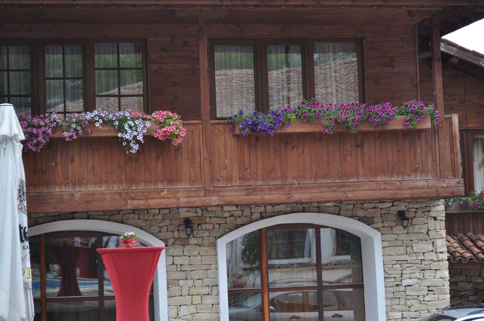 Hotel Izvora - Garden Retreat Arbanasi Bagian luar foto