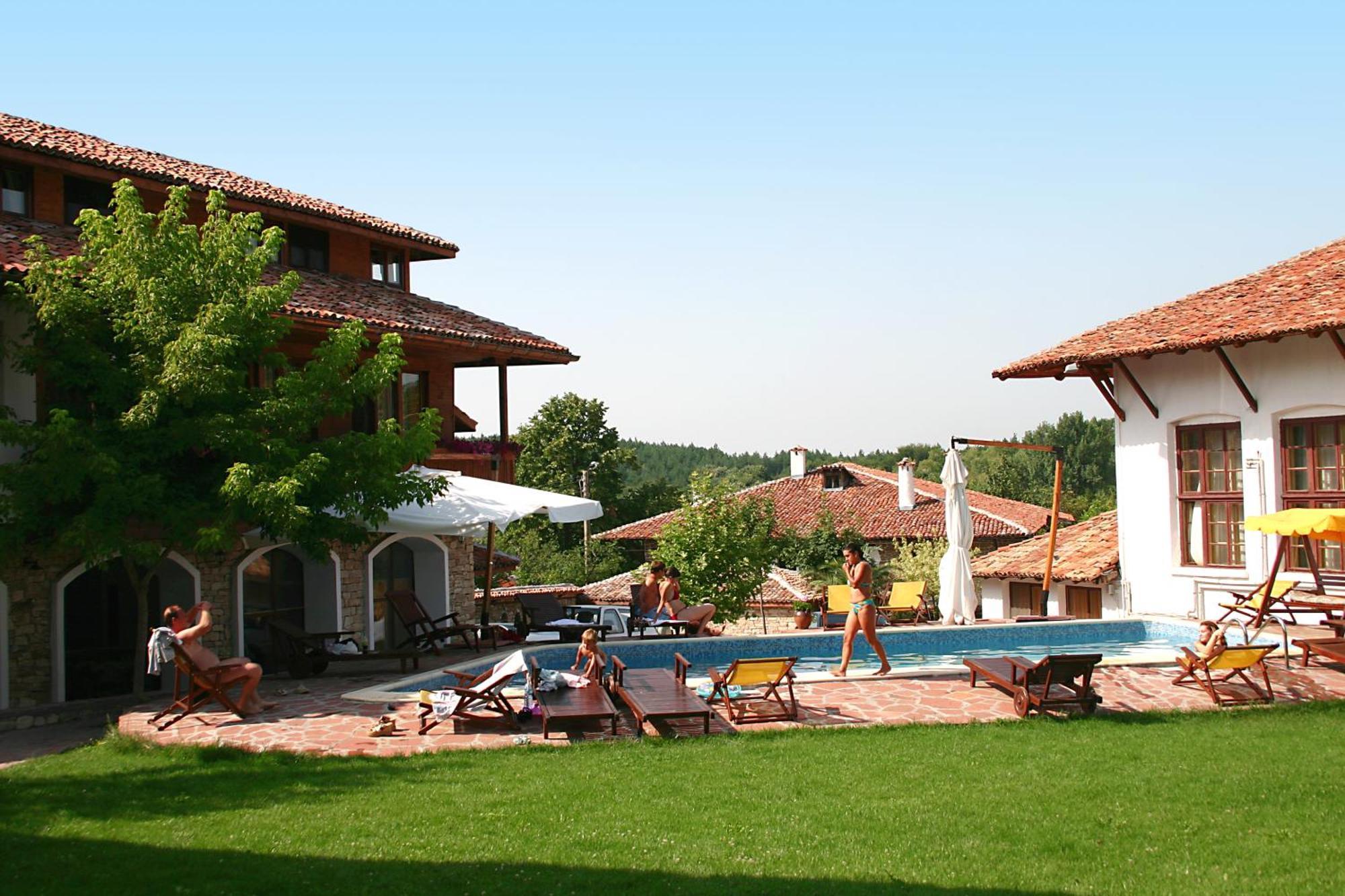 Hotel Izvora - Garden Retreat Arbanasi Bagian luar foto