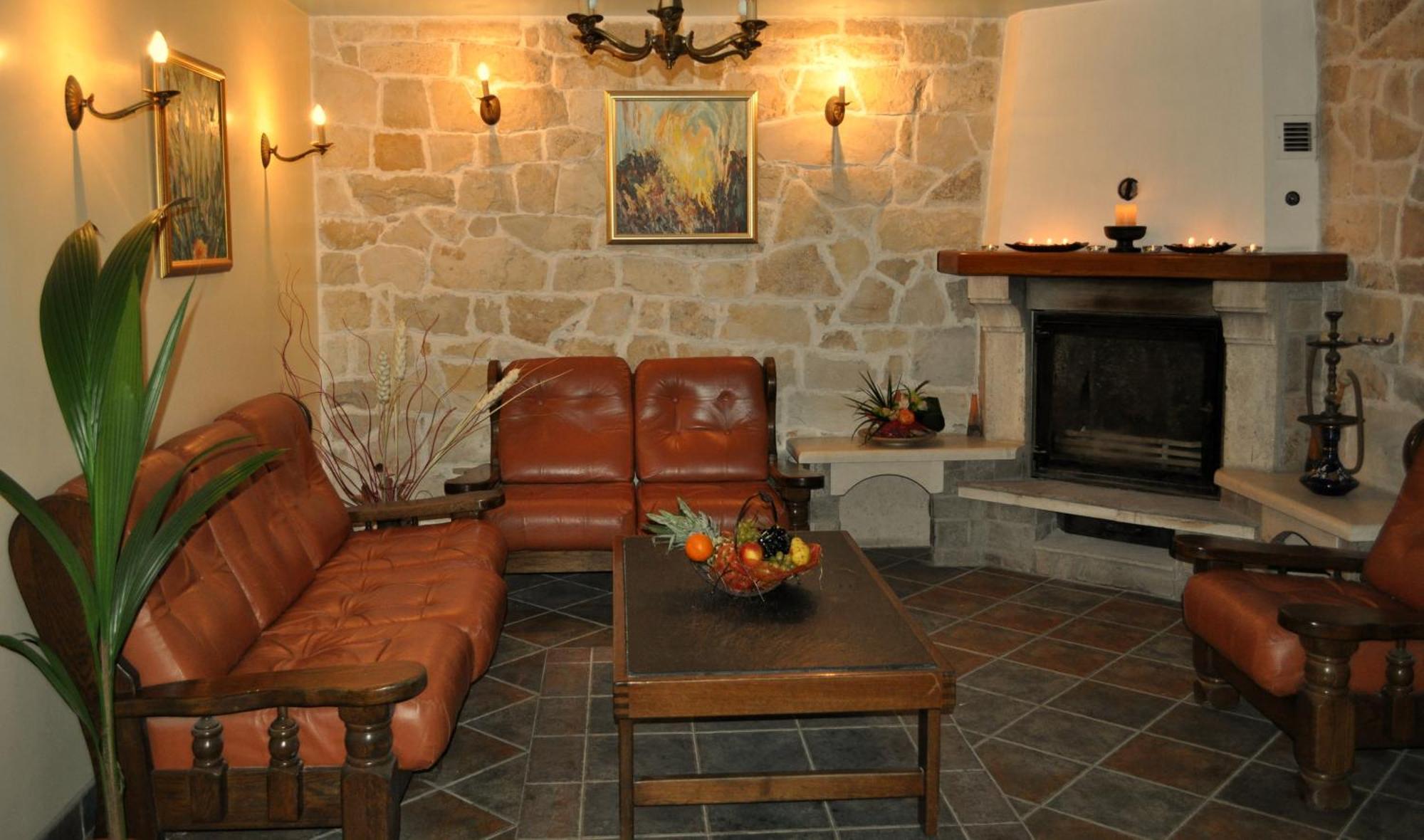 Hotel Izvora - Garden Retreat Arbanasi Bagian luar foto