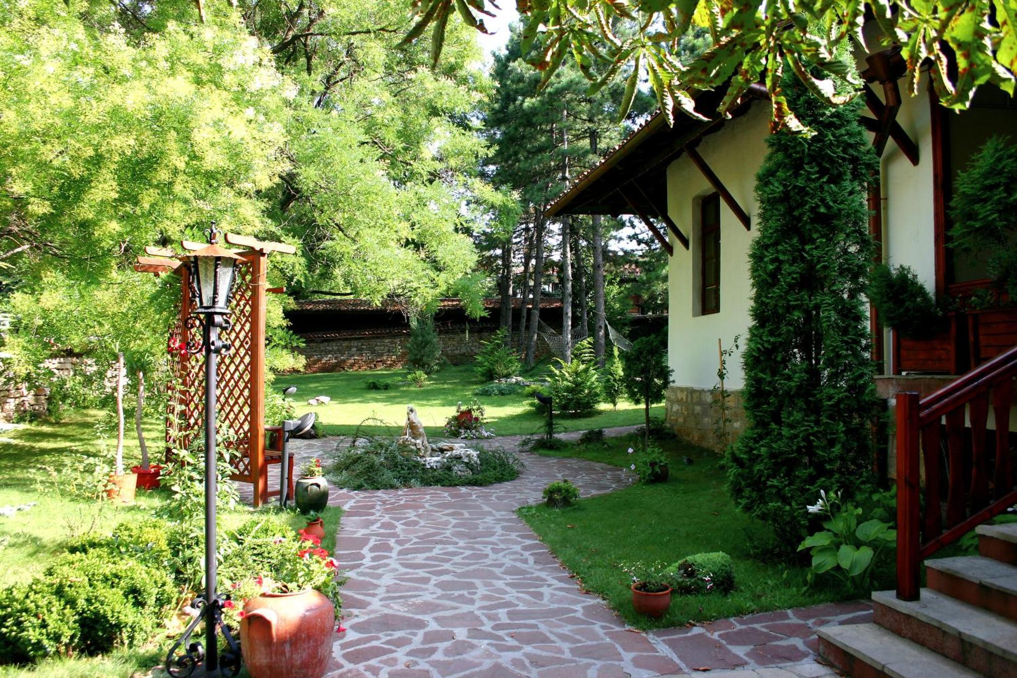 Hotel Izvora - Garden Retreat Arbanasi Bagian luar foto