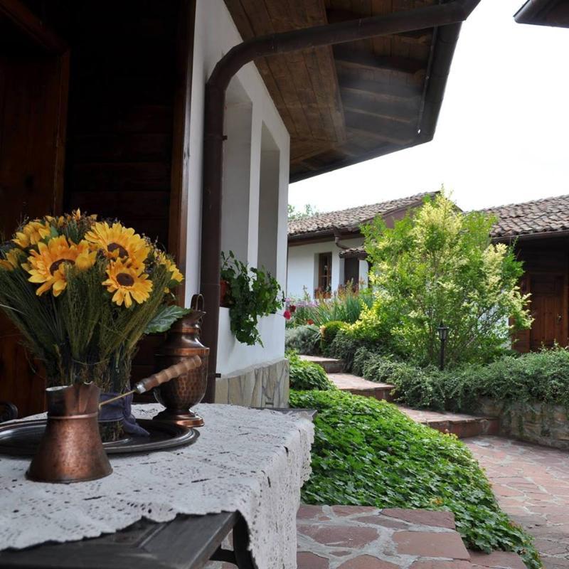 Hotel Izvora - Garden Retreat Arbanasi Bagian luar foto