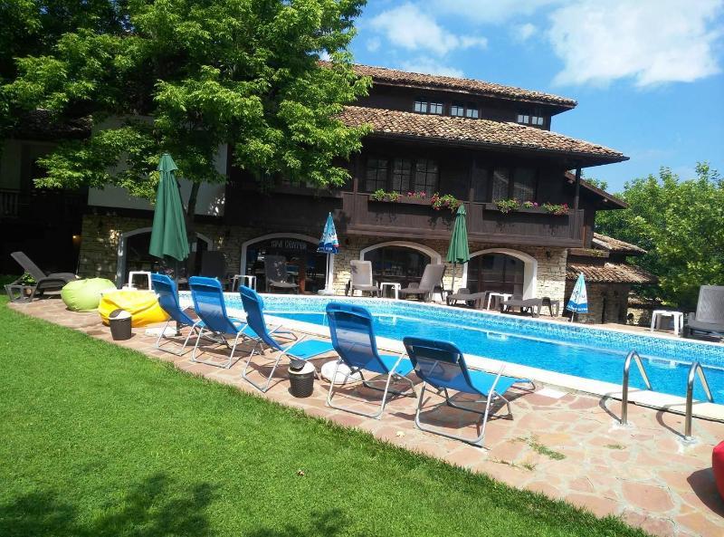 Hotel Izvora - Garden Retreat Arbanasi Bagian luar foto